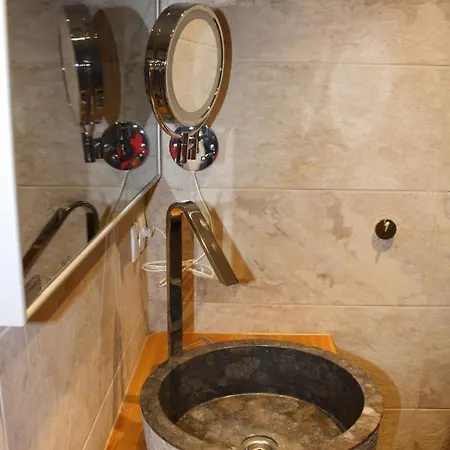 Apartament Bergwaldsee Velden am Wörthersee